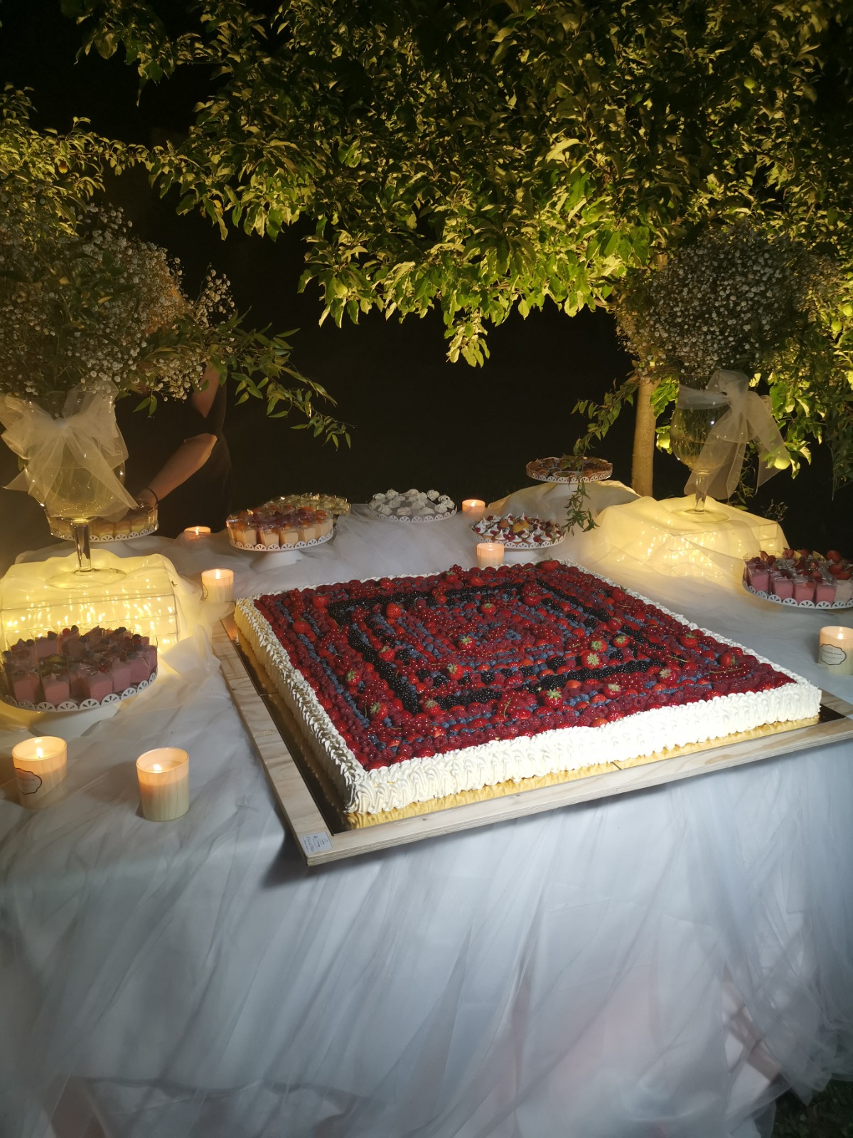 torta frutti di bosco matrimonio